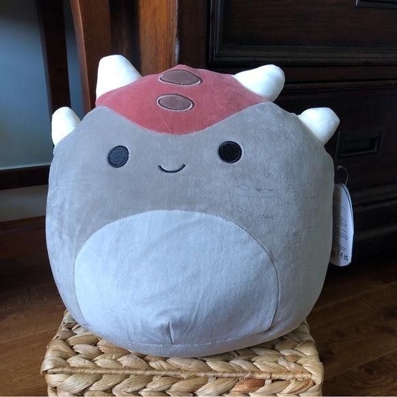 Squishmallows: Ainhoca the Dinosaur in 11” - Picture 1 of 7